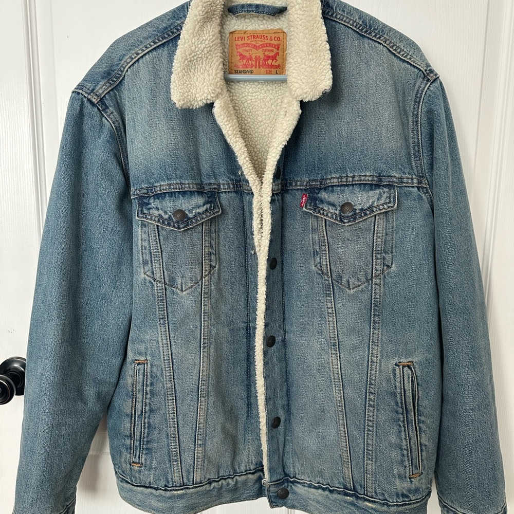 Levi's Men's Light Blue Sherpa Lined Jacket
